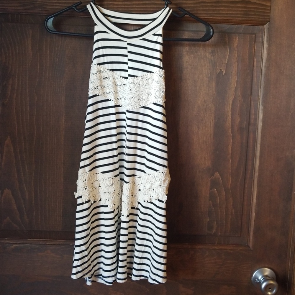 2/$20 Lace tank top! Striped flower lace